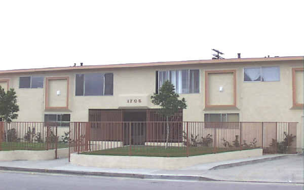 1705 San Marino St in Oxnard, CA - Building Photo - Building Photo