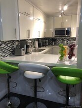 1810 W 56th St-Unit -3414 in Hialeah, FL - Building Photo - Building Photo