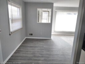 31266 Hathaway in Livonia, MI - Building Photo