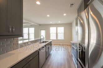 2928 Cottage Ln in College Park, GA - Building Photo - Building Photo