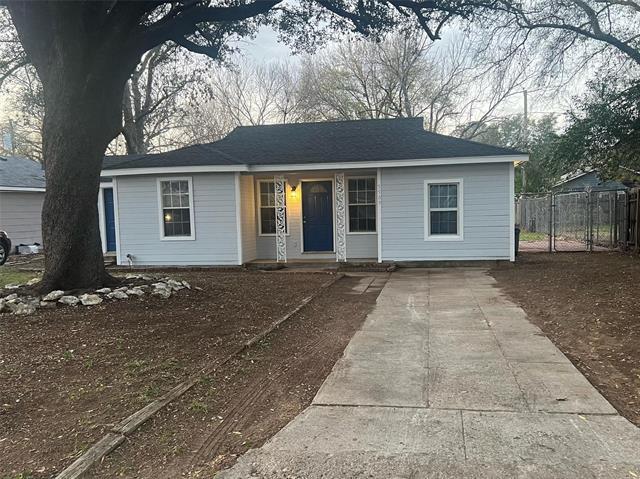 5509 James Dr in River Oaks, TX - Building Photo