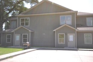 417 Chavanne St in Lake Charles, LA - Building Photo