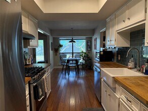 4903 Summerset Trail in Austin, TX - Building Photo - Building Photo