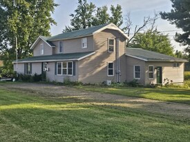 3145 County Rd Z in Wisconsin Dells, WI - Building Photo