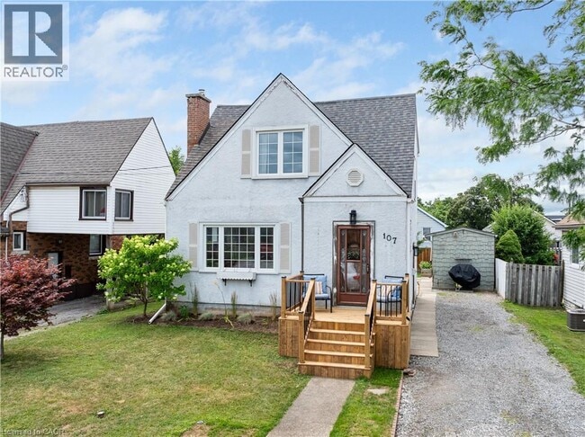 property at 107 Wallace Ave S