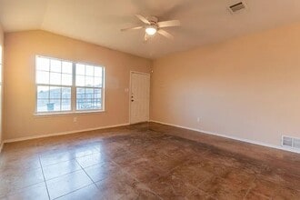 4809 Auburn Dr in Killeen, TX - Building Photo - Building Photo