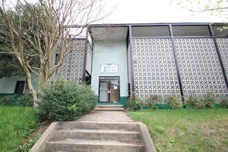 1111 N Thompson St in Richmond, VA - Foto de edificio - Building Photo