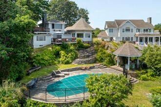 4 Keyes Ln in Cape Elizabeth, ME - Building Photo - Building Photo