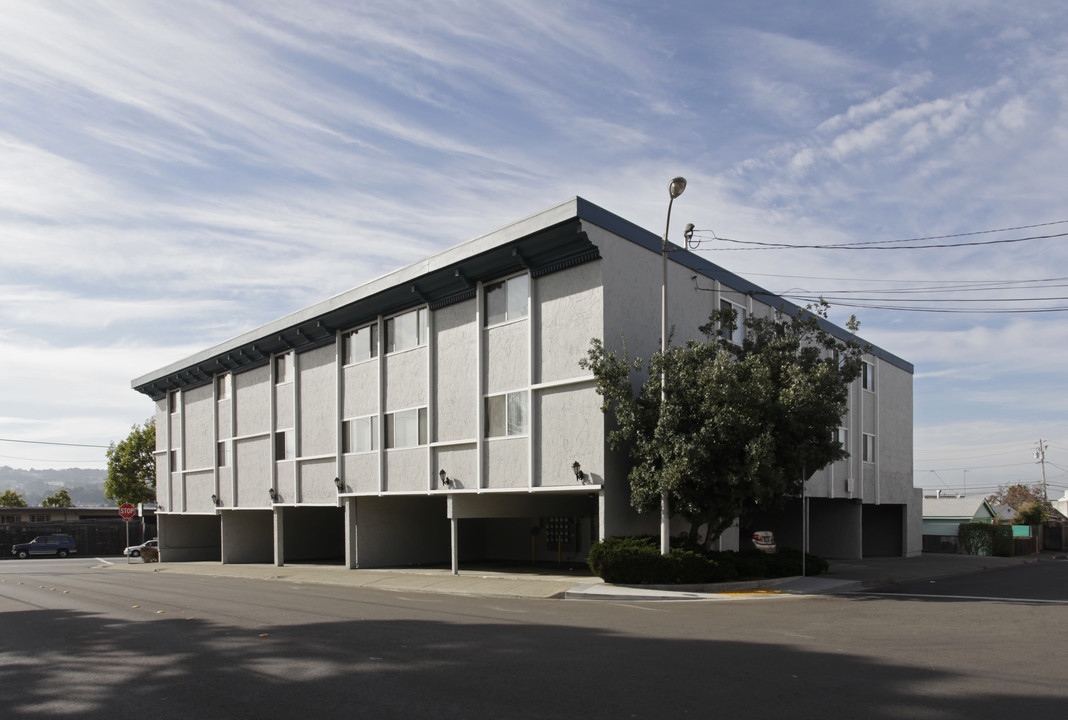 The Hillside in Daly City, CA - Building Photo