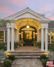 2760 Sycamore Canyon Rd in Montecito, CA - Building Photo - Building Photo