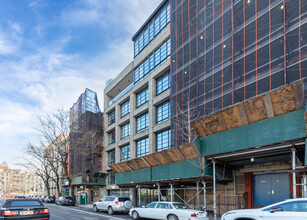 204 Forsyth St in New York, NY - Building Photo - Building Photo