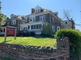 441 Lyceum Ave, Unit 2 in Philadelphia, PA - Building Photo