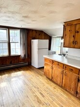 29 George St, Unit 2 in Fairport, NY - Foto de edificio - Building Photo