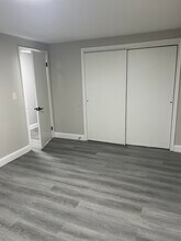 332 Park Ave, Unit 332 B in East Hartford, CT - Building Photo - Building Photo