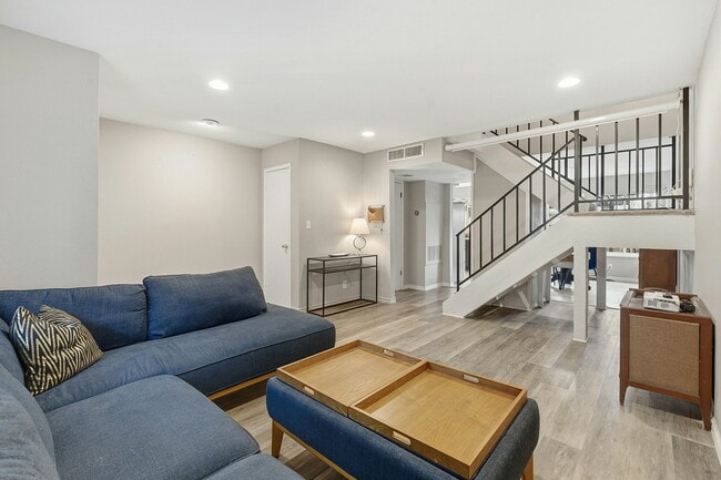 905 Silver Quail Ln in Austin, TX - Building Photo - Building Photo