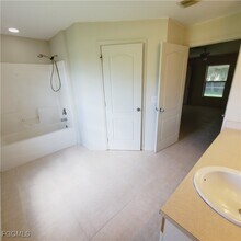355 Pomona St in Lehigh Acres, FL - Building Photo - Building Photo