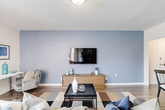 105 W 39th St, Unit FL12-ID1061318P in Baltimore, MD - Building Photo - Building Photo