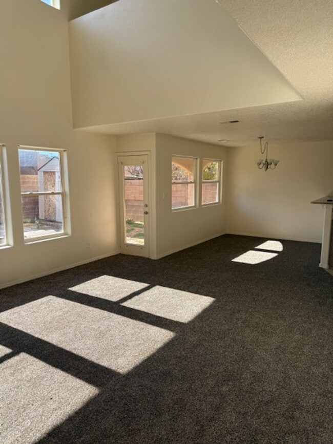 6500 Mesa Alegre Ave NW in Albuquerque, NM - Building Photo - Building Photo