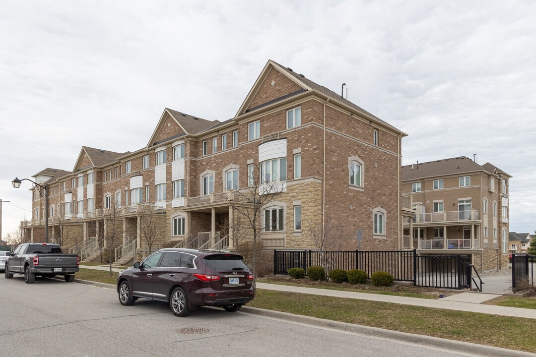 269 Aldergrove Dr in Markham, ON - Building Photo