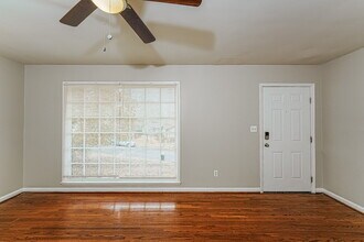 1021 Dawn Dr, Unit B24-202 in Birmingham, AL - Building Photo - Building Photo