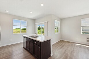 Fountain Terrace in West Des Moines, IA - Building Photo