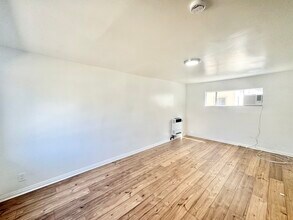 1415 N Hobart Blvd in Los Angeles, CA - Building Photo - Building Photo