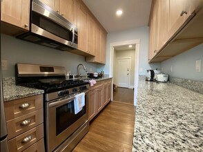1699 Cambridge St, Unit 12A in Cambridge, MA - Building Photo - Building Photo