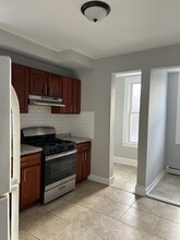 237 Maple St, Unit 2 in Secaucus, NJ - Building Photo - Building Photo