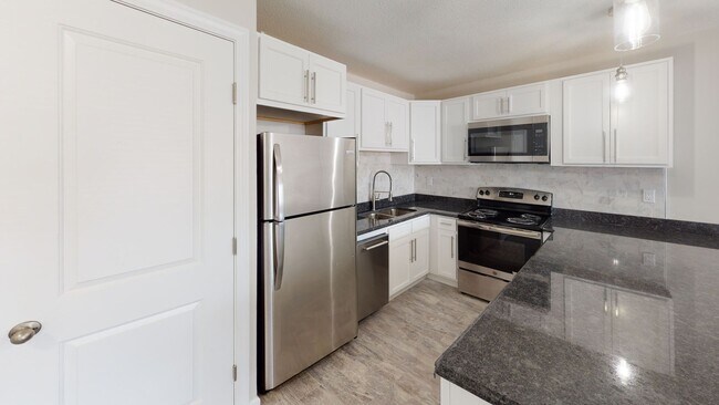 463 Whalley Ave in New Haven, CT - Building Photo - Building Photo