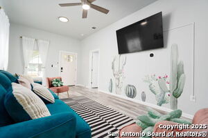 114 Dilworth St in San Antonio, TX - Building Photo - Building Photo