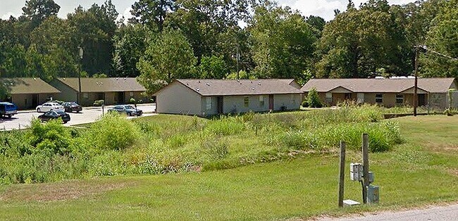 1701 S Jones St in Winnfield, LA - Building Photo - Building Photo