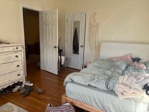 56 Egmont St, Unit 4 in Brookline, MA - Building Photo - Building Photo