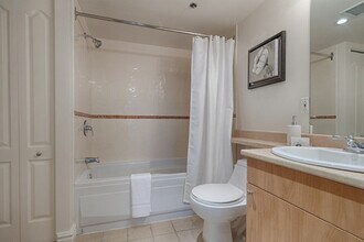 2757 Rue Saint-Patrick, Unit SI ID1261764P in Montréal, QC - Building Photo - Building Photo