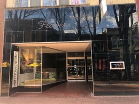 416 E Main St in Charlottesville, VA - Building Photo