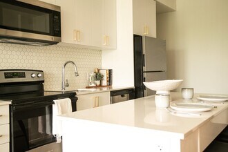 Azure Westboro in Ottawa, ON - Building Photo - Building Photo