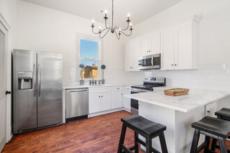 2213 Louisiana Ave in New Orleans, LA - Building Photo - Building Photo