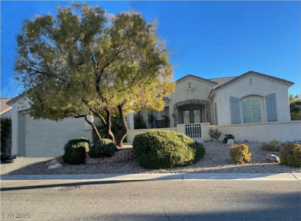 1932 Williamsport St in Henderson, NV - Building Photo