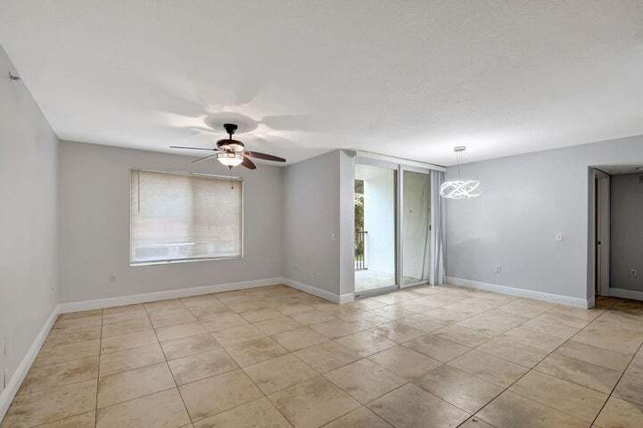 109 Villa Cir in Boynton Beach, FL - Building Photo