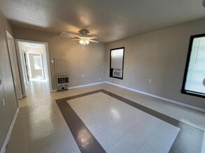 509 Bowser St in Rockdale, TX - Building Photo - Building Photo