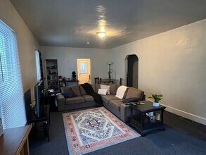 308 E 12th St in Bloomington, IN - Building Photo - Building Photo