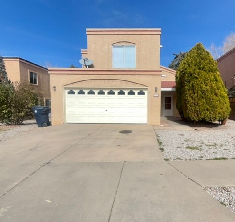 7721 William Moyers Ave NE in Albuquerque, NM - Building Photo