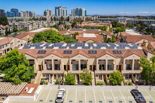 3927 Nobel Dr in San Diego, CA - Building Photo