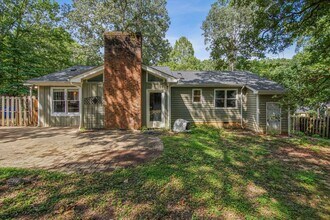 7445 Deer Track Dr in Raleigh, NC - Building Photo - Building Photo