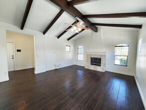 11308 Rotherfield Pl in Bakersfield, CA - Building Photo - Building Photo