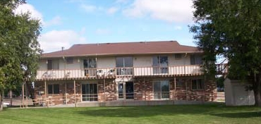 Colonial Apartments in Huron, SD - Foto de edificio - Building Photo