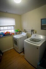 139 Honness Ln, Unit B in Ithaca, NY - Building Photo - Building Photo