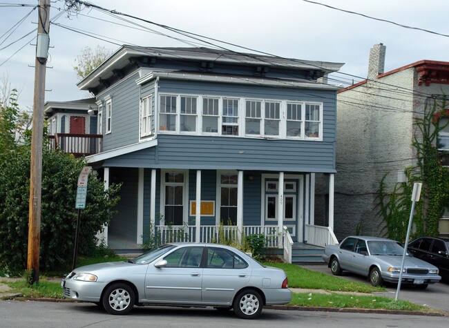 409 Prospect Ave in Syracuse, NY - Foto de edificio - Building Photo