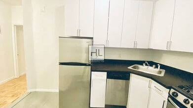 EAST 88 STREET in New York, NY - Building Photo - Building Photo