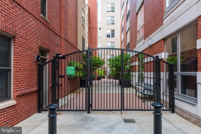 property at 133 N Bread St