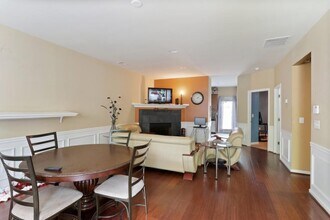 468 Tufton Tr in Atlanta, GA - Building Photo - Building Photo